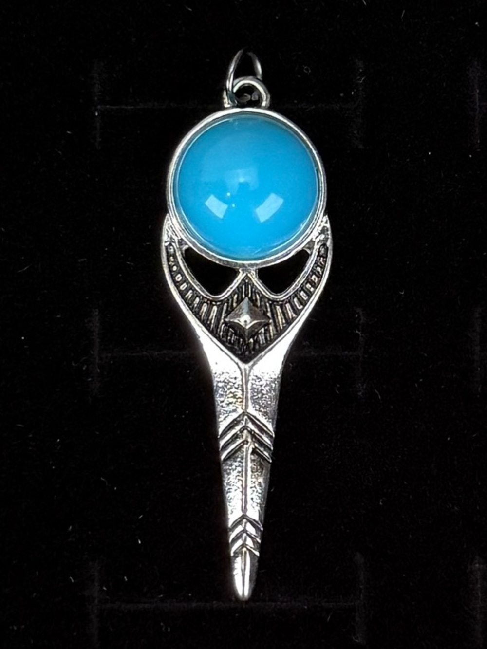 Silvertone blue faux turquoise southwestern style pendant + free cord necklace